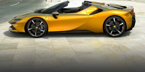 Ferrari SF90 spider
